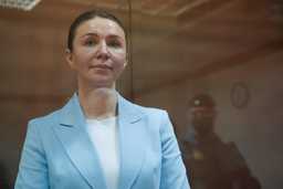 Блиновская - обвинялась в неуплате налогов в особо крупном размере и отмывании денежных средств, приговорена к 5 годам колонии.