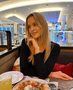 Блогерша Кристина Рахимова умерла на руках у мужа! 💔