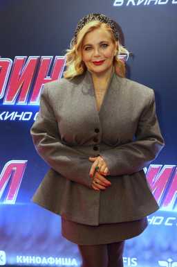Ирина Пегова отхватила молодого красавчика из "Майора Грома"! 😱