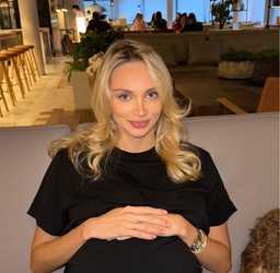 Омаров Заставил Беременную Жену Выставить Живот Напоказ! 😱