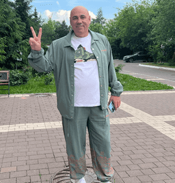 Тимати - ранее высказался в поддержку Влада Бакальчука.