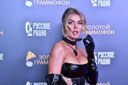 Седокова - пытается справиться с хейтом после смерти бывшего мужа Яниса Тиммы.