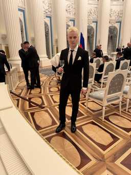 Путин - подписал указ о присвоении звания заслуженного артиста России SHAMAN