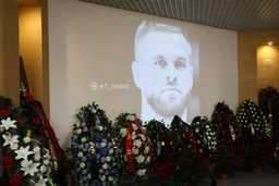 Малыхин - умер при загадочных обстоятельствах в возрасте 34 лет.