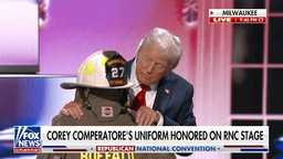 Шок! Трамп не знает, как пишется фамилия погибшего героя?! 😱