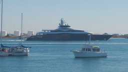 Зукерберг на новой яхте! Стоимость 300 млн. долларов! 🛥️🤑