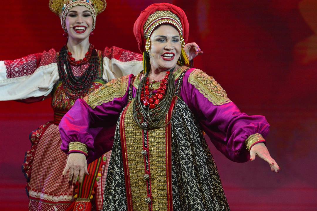 Бабкина зажгла с Бузовой: тряслась как осиновый лист! 🍁 (Фото: 1)