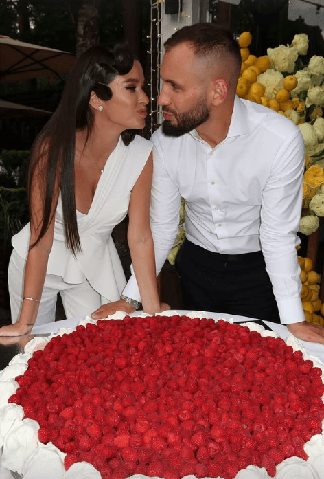 Бородина и Сердюков: Свадьба, интриги и скелеты в шкафу! 👰‍♀️💍🐍 (Фото: 1)