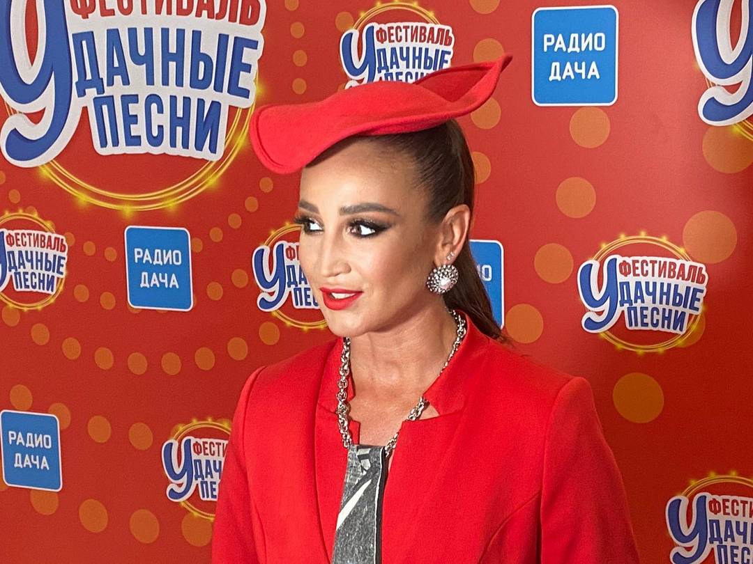 Бузова назвала Салтыкову никому не нужной! 😱 "Ну кто ее помнит?" (Фото: 1)
