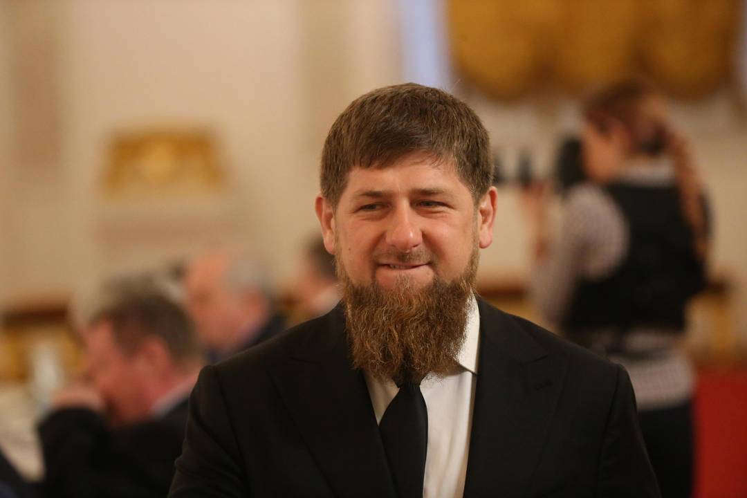 Кадыров выдал сына замуж и хвастается звонком от Путина! 💍 (Фото: 1)