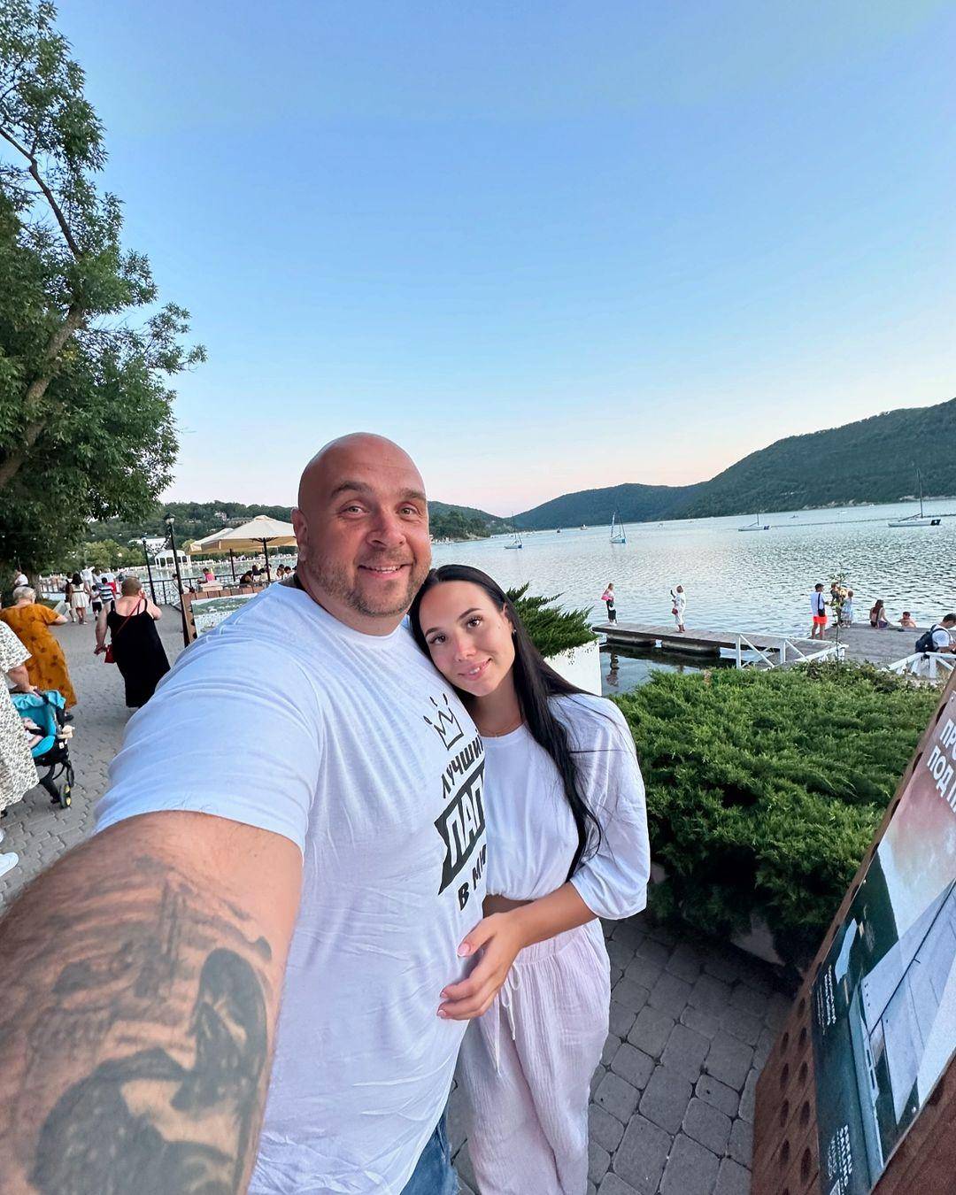 Клубничка со сливками! Глеб Жемчугов снова стал отцом! 🍓🍼 (Фото: 1)