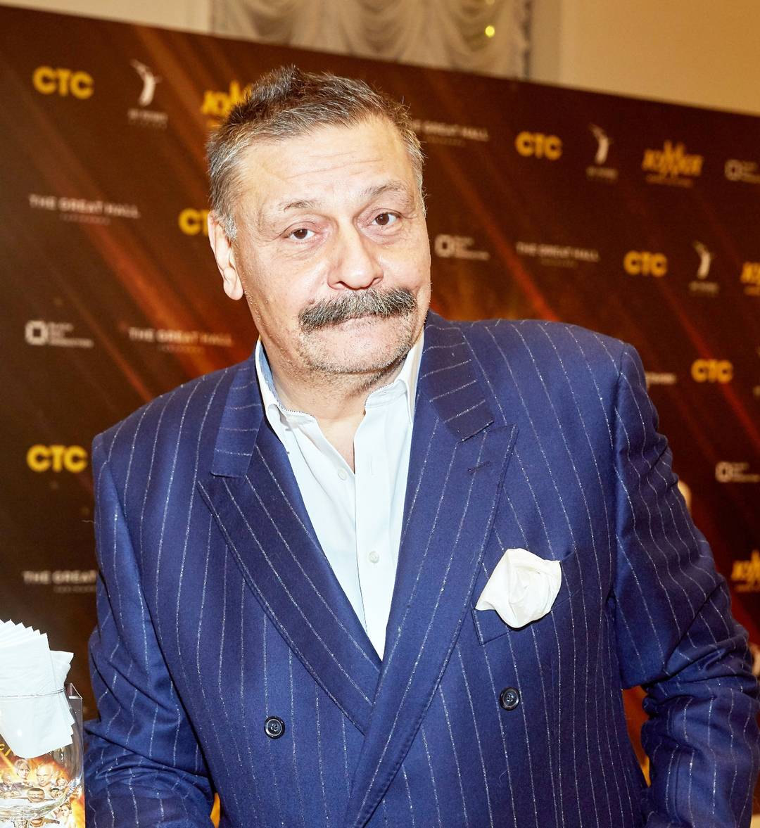 Назаров спалил "Кухню": Разводы, ДТП и стихи на костре! 😲🔥 (Фото: 1)