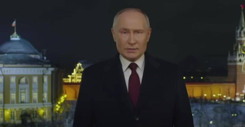 Путин жарко поздравил россиян с Новым годом! 🔥 (Фото: 2)