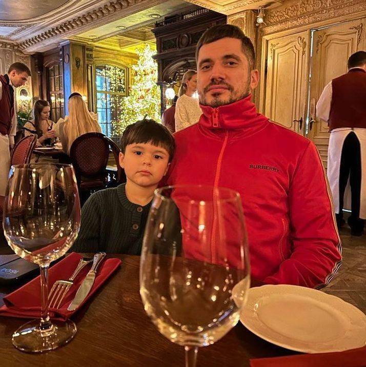 Шок! 😲 Шестилетний сын Паши Техника узнал о смерти отца! (Фото: 2)