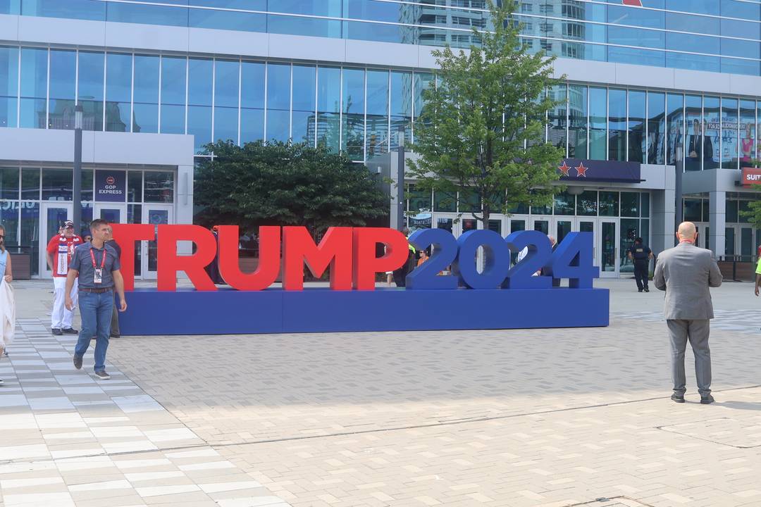 Трамп - «Тефлоновый Дон»?! Покушение только усилило любовь фанатов! 🔥 (Фото: 2)
