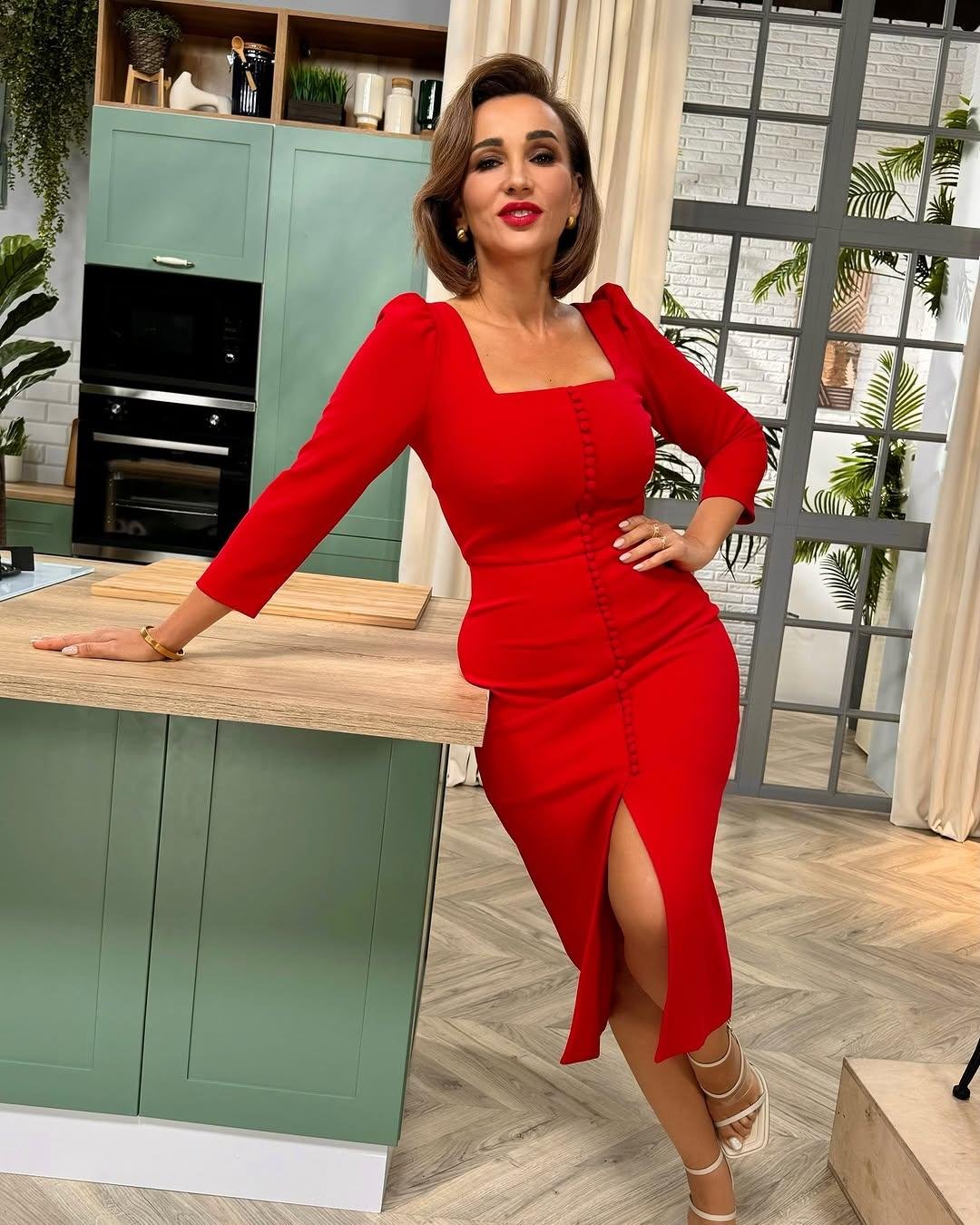 Фото: Анфиса Чехова: Женщины – "курицы", которые не знают своей силы! 🤯 - Фото 2