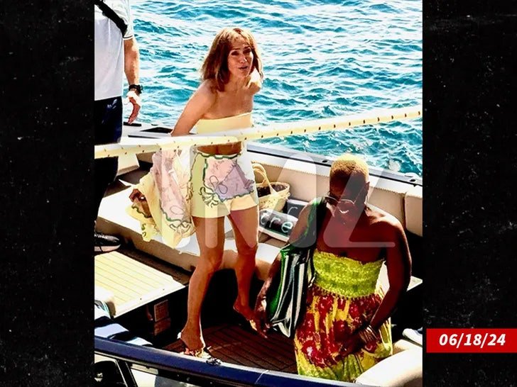 Фото: Бен Аффлек сбежал от Джей Ло, пока та кутила во Франции 😂 - Фото 6