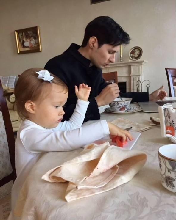 Фото: Дуров тайно жил с Ириной Болгар и родил троих детей! 😱 - Фото 5