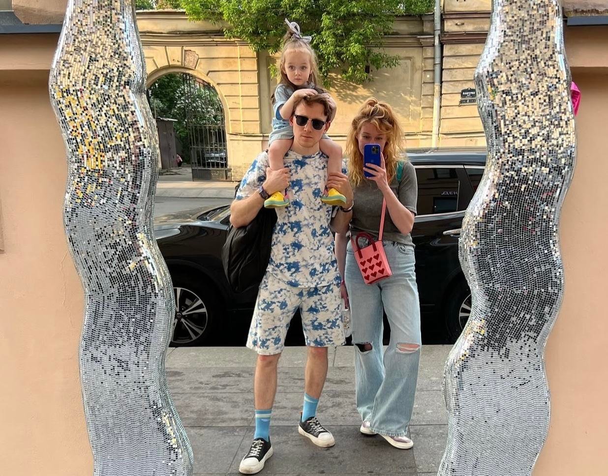 Фото: Федор Федотов тянет развод, а у жены - инсульт и угроза пожара!😱 - Фото 3