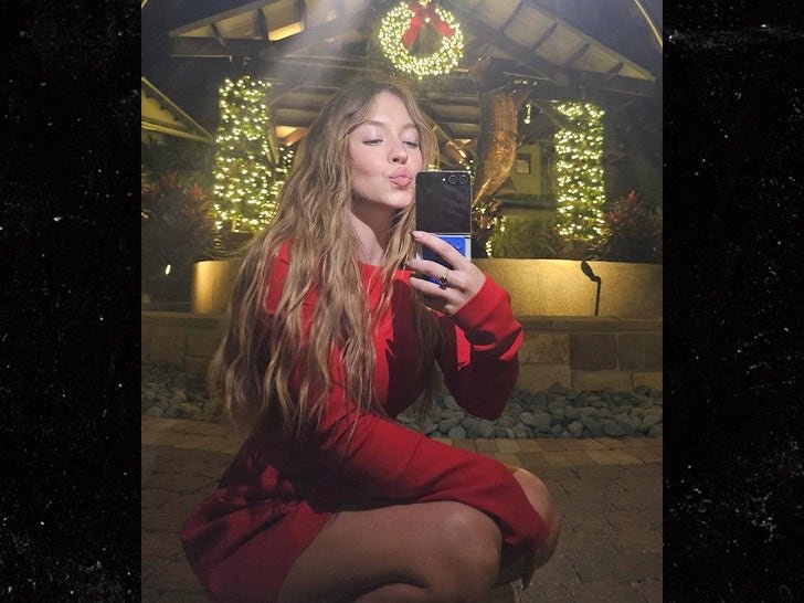 Фото: Голливуд в Рождественском Огне!🎄🔥 Шокирующие фото звезд! - Фото 3