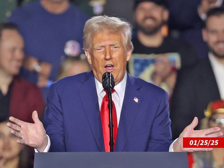 Фото: iPhone заменил слово "расист" на "Трамп"! 🤯 Apple в шоке? - Фото 3