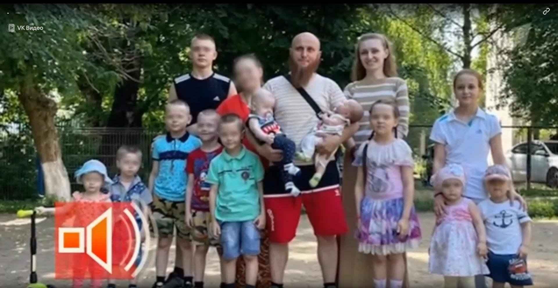 Фото: Иван Сухов: 12 жен, избиения и жизнь на детских пособиях! 😱 - Фото 3