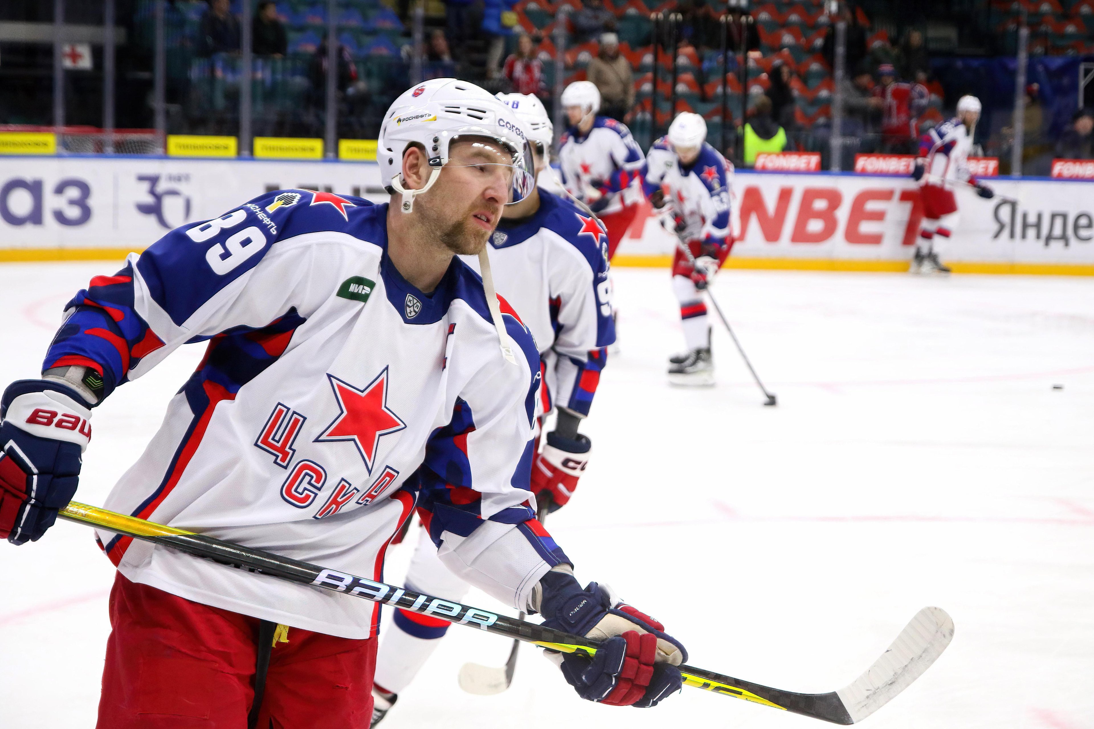 Фото: Камила Валиева запуталась в сетях хоккеиста-алиментщика! 🏒⛸️ - Фото 2