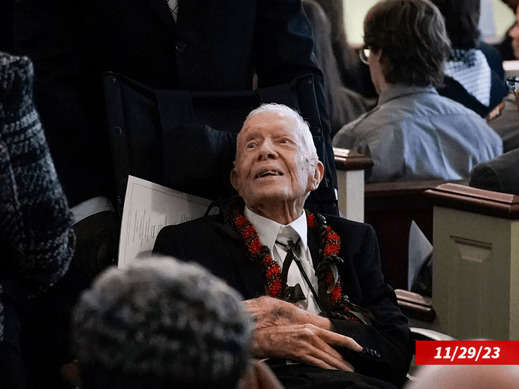 Фото: Картер — живой рекордсмен! 100 лет и все в хосписе! 🎉 - Фото 3