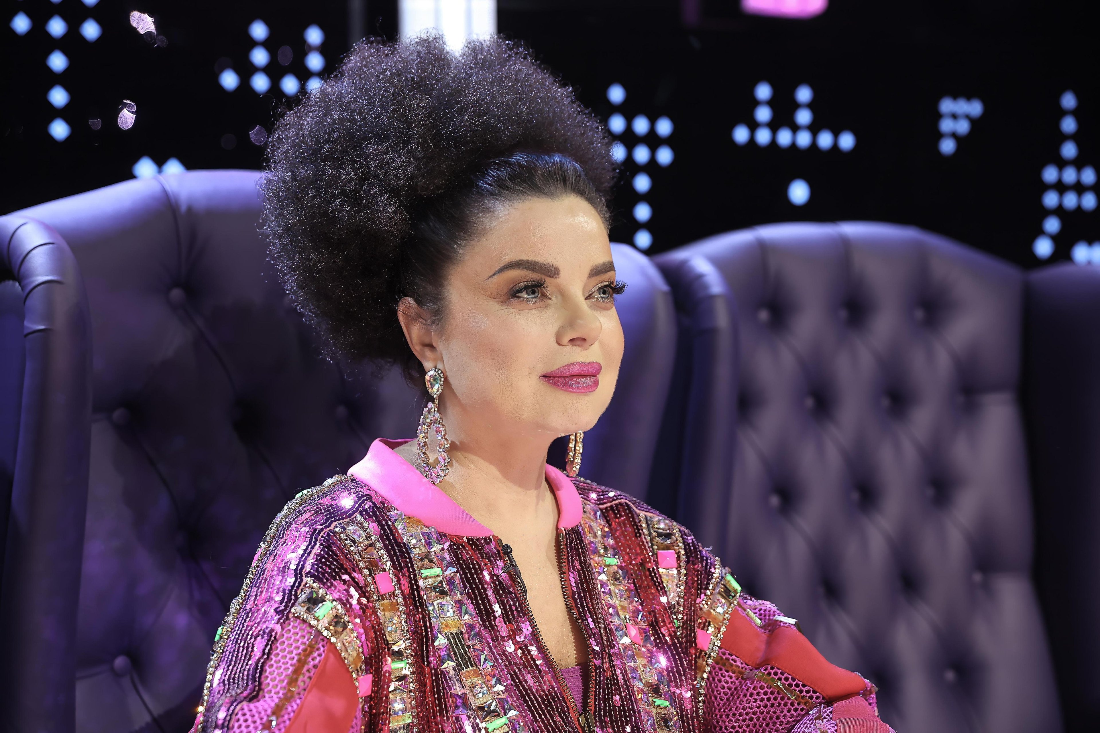 Фото: Королева захватила трон "Суперстар!" 👑 Лолита в шоке! 😲 - Фото 4