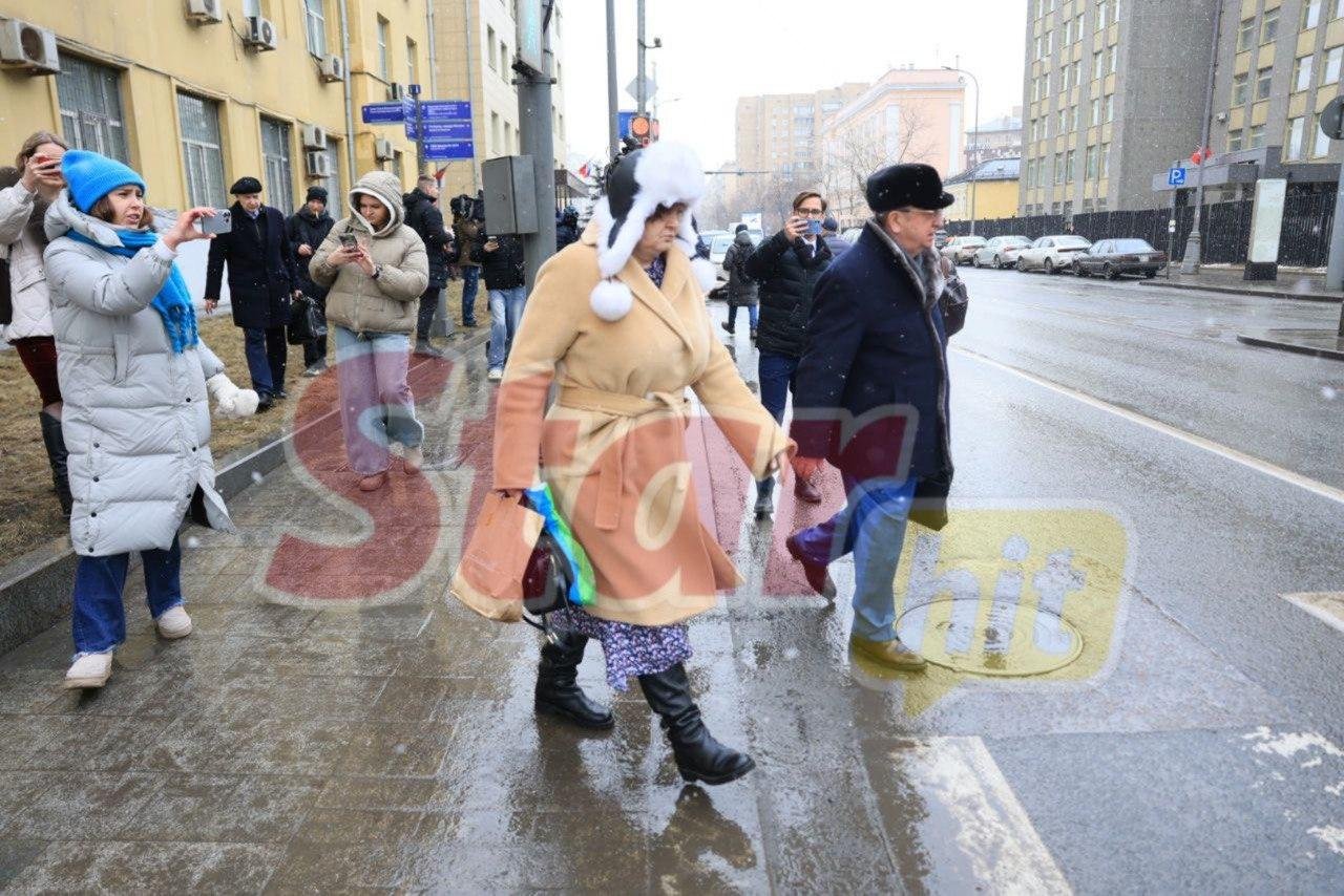 Фото: Мать Блиновской в ярости: "Дочку просто растерзали!" 🤯 - Фото 3