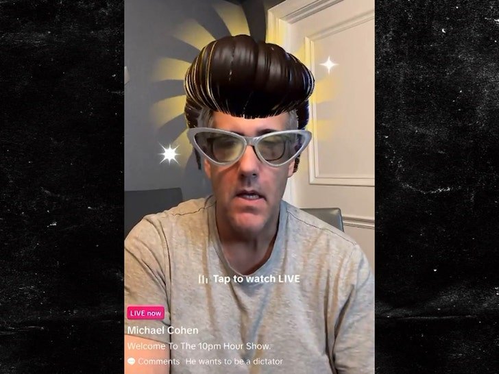 Фото: Миша Коэн в TikTok:  Тролли надевают ему на голову индюков!  😂🦃 - Фото 4