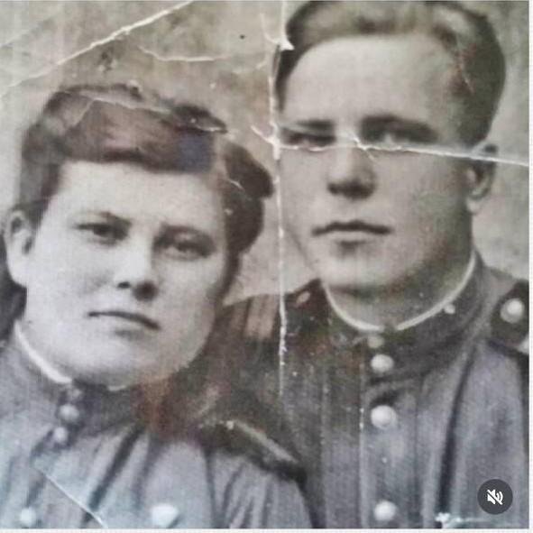 Фото: Не может быть! 😲 Бузова рассказала о своих блокадных корнях! - Фото 12