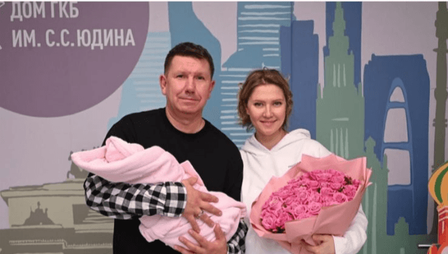 Фото: Неугомонный Кристовский: Седьмой ребенок в рок-н-ролльной семье! 🎸👶 - Фото 2