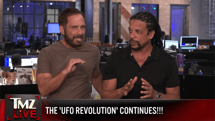 Фото: НЛО Завис Над Ядерной Базой США! 👽 Что Они Там Высматривали?! - Фото 4