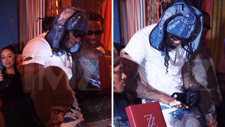 Фото: Offset в Дубае с новой герлфренд! 😲 Cardi B может кусать локти! - Фото 4