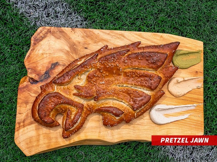 Фото: Охренеть! Гигантские Крендели и Тамале на Матчах NFL! 🥨🏈 - Фото 3