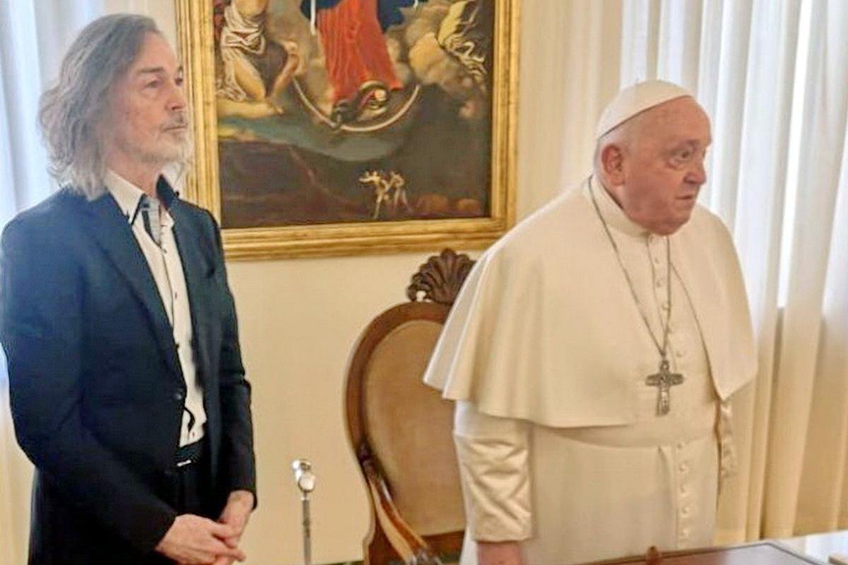 Фото: Папа Римский умер: с кем он шептался и что скрывал Ватикан? 🙊 - Фото 9