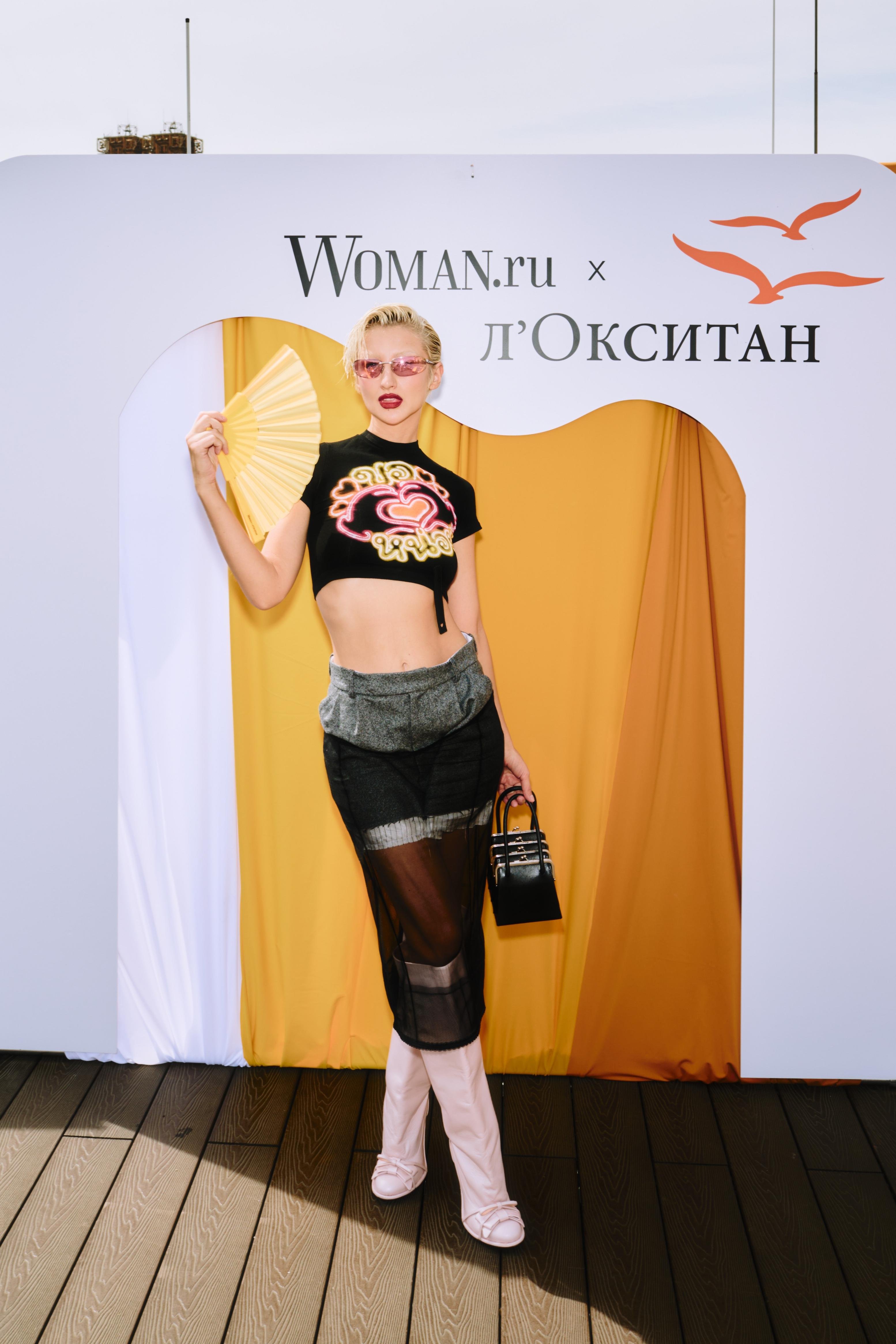 Фото: Пьяный круиз и разбитое сердце: звезды зажгли на Москве-реке! 🥂💔 - Фото 15