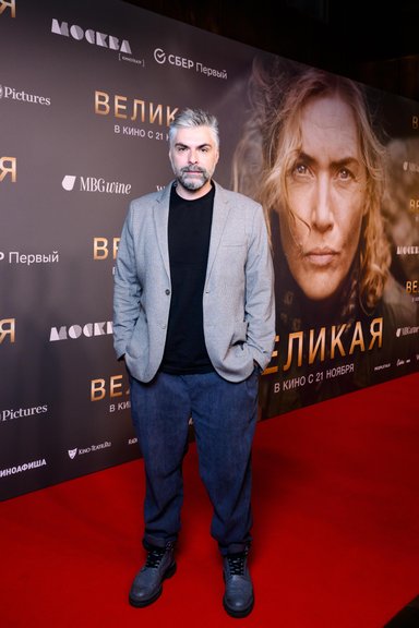 Родригез и Кабак признались в любви на премьере фильма "Великая"! 