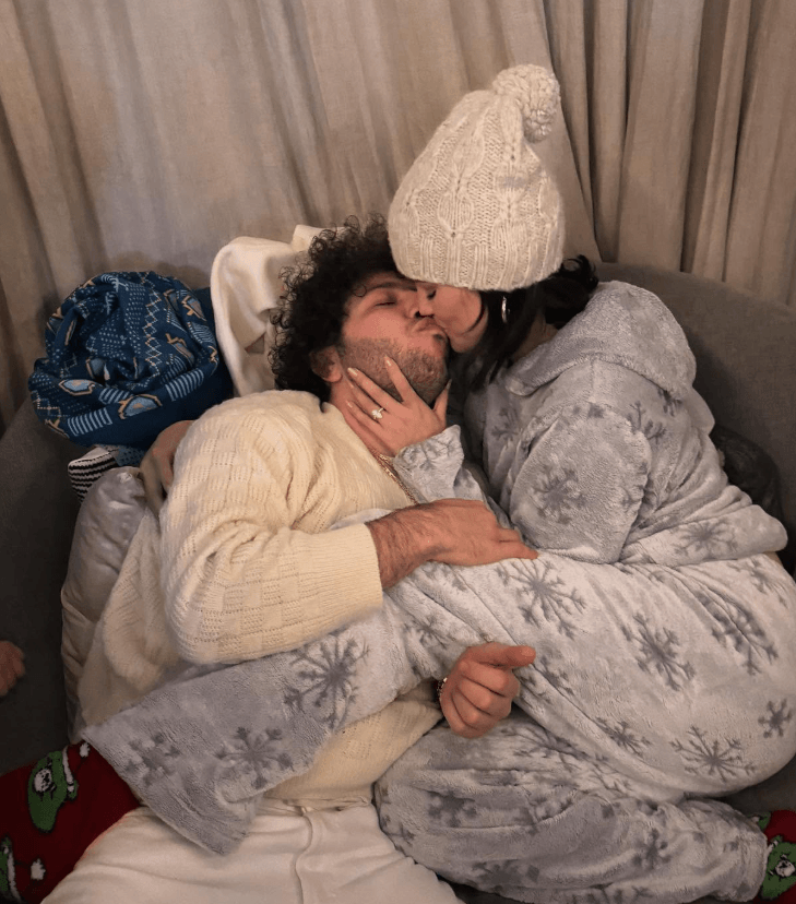 Фото: Селена Гомес и Бенни Бланко купили особняк за 3 миллиарда! 😲 - Фото 2