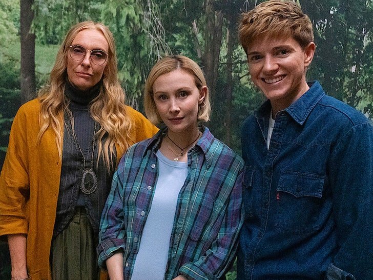 Фото: ШОК! 17-летняя звезда Netflix гребет деньги лопатой! 💰 - Фото 3