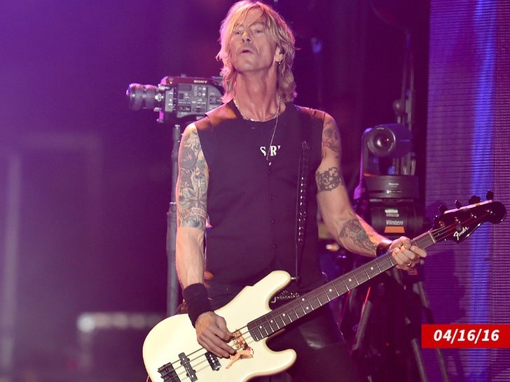 Фото: Шок! 😱 Басист Guns N' Roses возомнил себя пивной легендой! - Фото 2