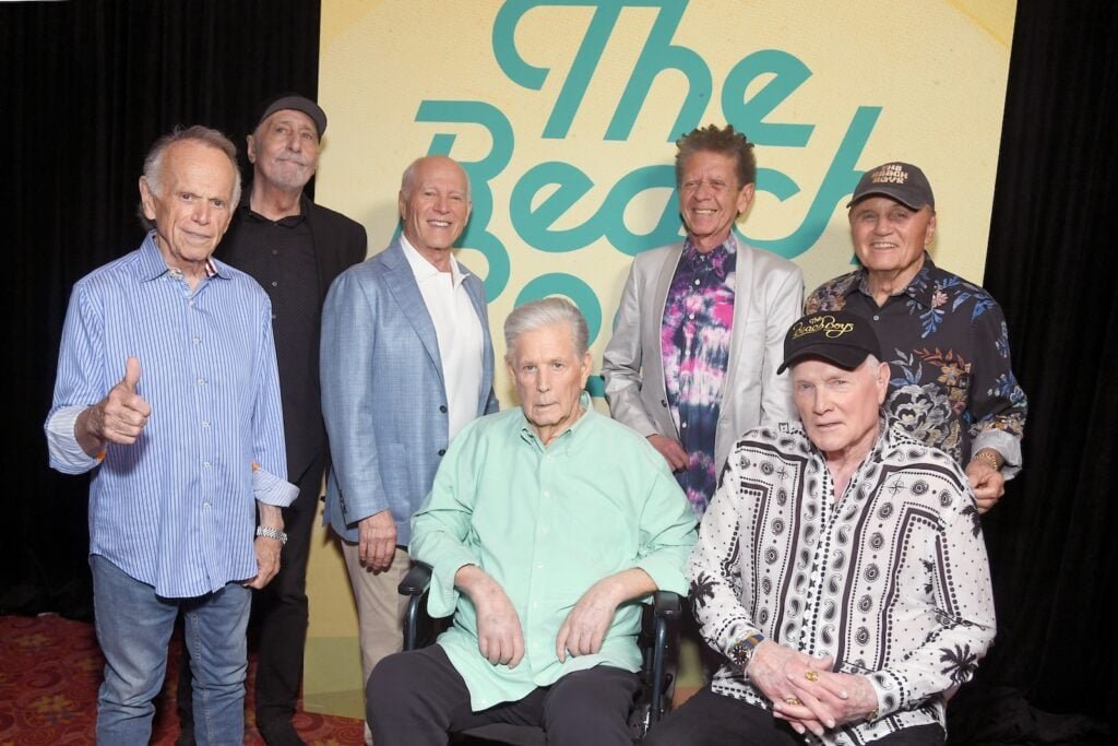 Фото: Шок! 😱 У Брайана Уилсона из The Beach Boys деменция! - Фото 2