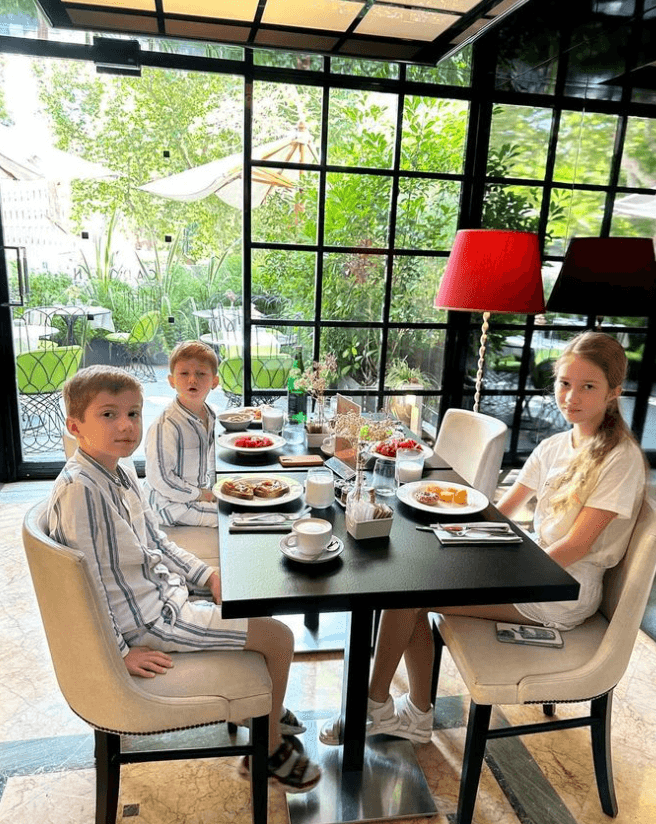 Фото: Шок! 😱 У Павла Дурова тайная жена и трое детей! 👨‍👩‍👧‍👦 - Фото 10
