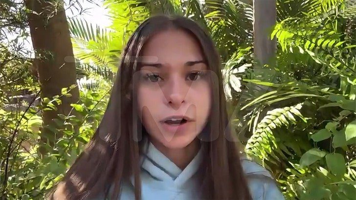Фото: Софи Рейн отвергает предложение создать куклу: «Не готова!» 😱 - Фото 4