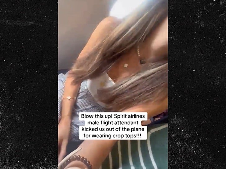 Фото: Стюард Spirit Airlines выставил за дверь девушек за кроп-топы! 😱 - Фото 3