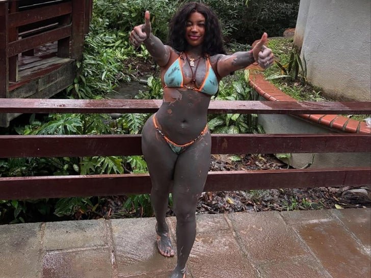 Фото: SZA взорвала сеть своими горячими фото в бикини! 🍑 - Фото 3