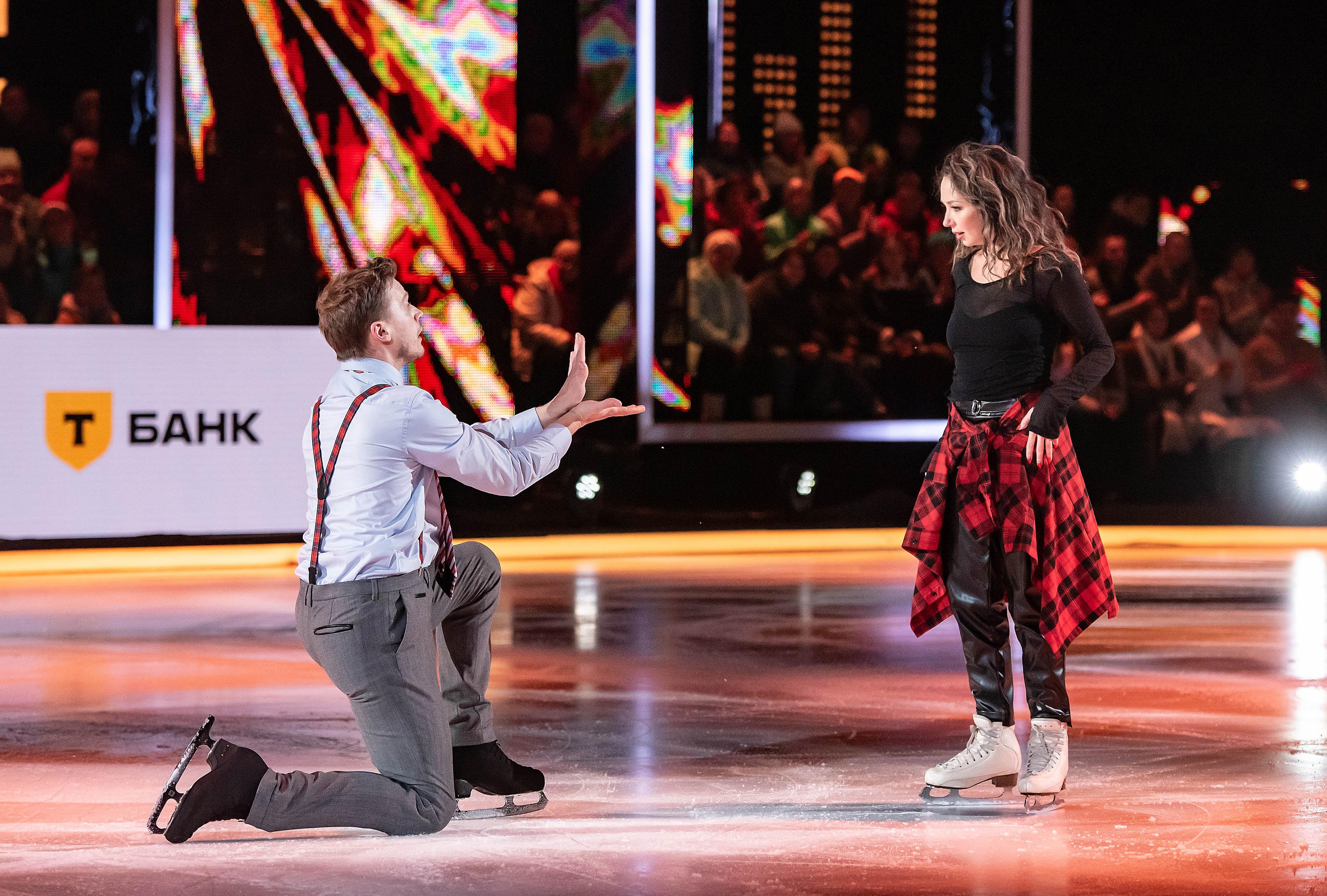 Фото: T-Killah уронил партнершу на льду! ⛸️😱 И это еще не все! - Фото 17