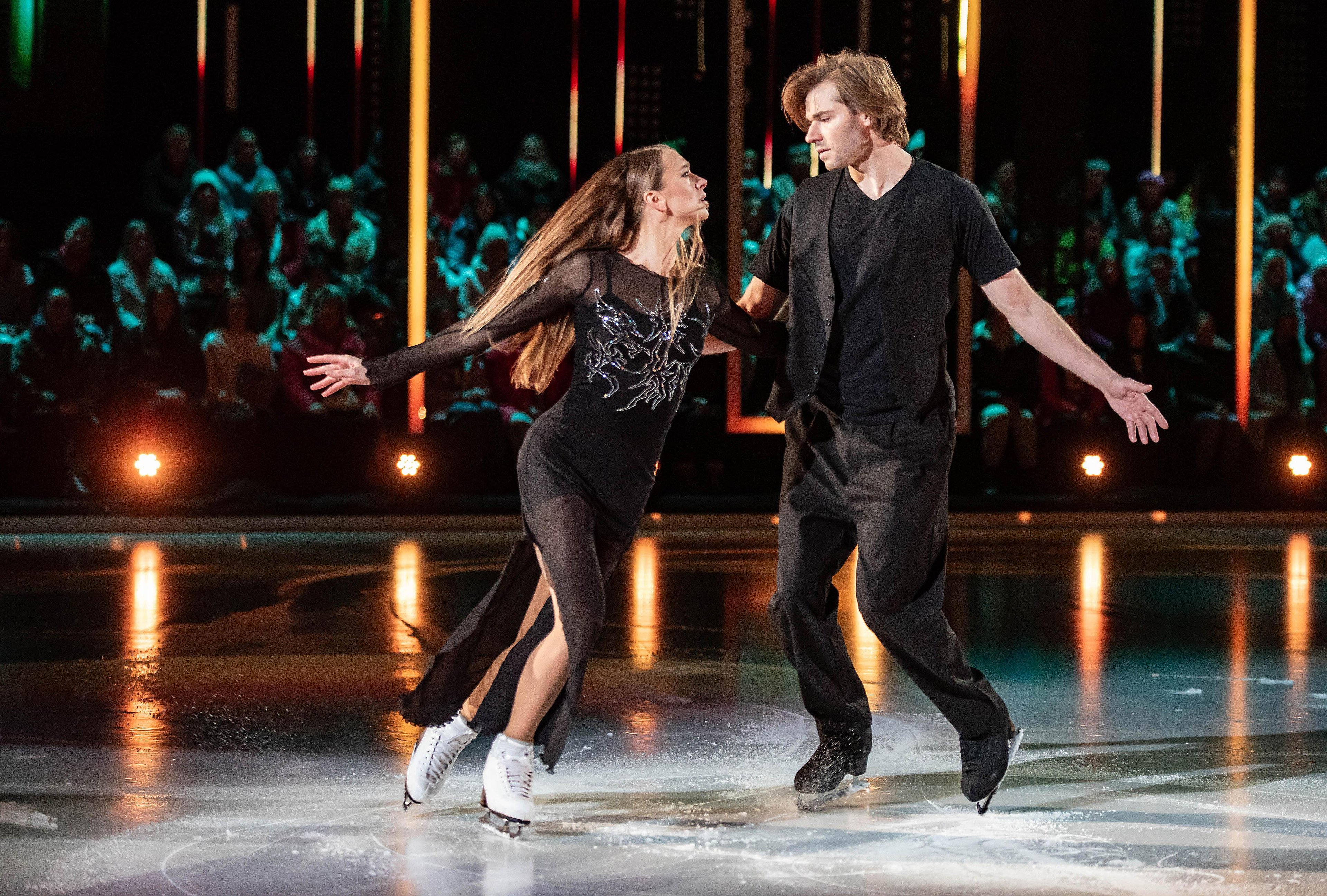 Фото: T-Killah уронил партнершу на льду! ⛸️😱 И это еще не все! - Фото 21