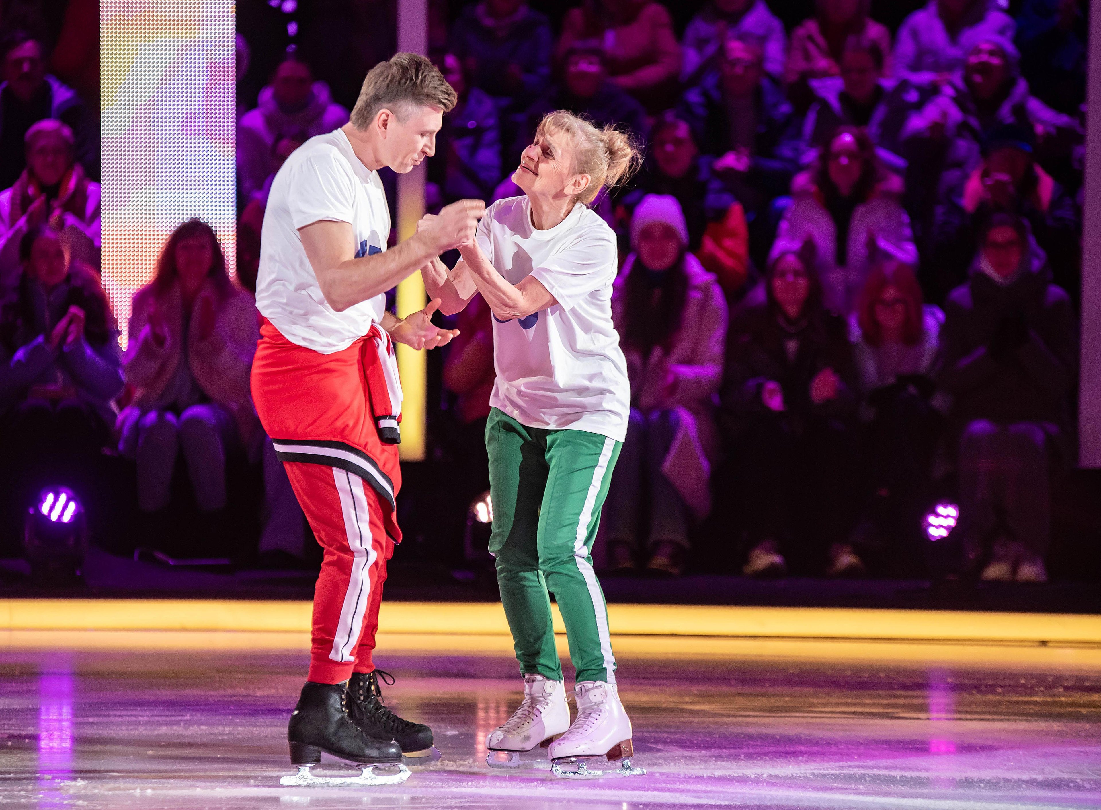 Фото: T-Killah уронил партнершу на льду! ⛸️😱 И это еще не все! - Фото 6
